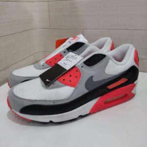 未使用タグ付き　NIKE　725233-106　エアマックス